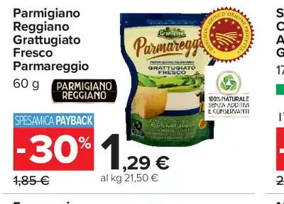 Parmigiano Reggiano grattugiato fresco Parmeggio