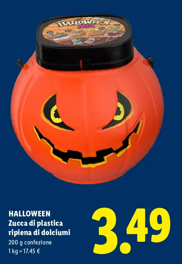 Zucca di plastica ripiena di dolciumi