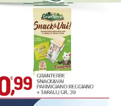Snack salati con parmigiano reggiano e taralli