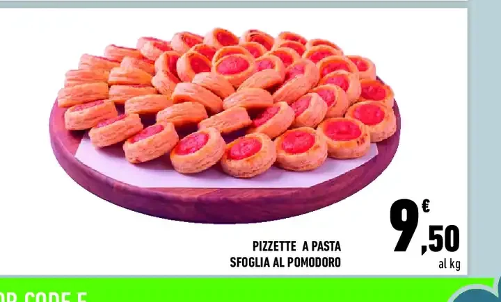 Pizzette a pasta sfoglia al pomodoro