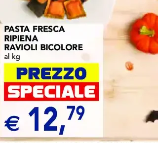 Pasta fresca ripiena ravioli bicolore